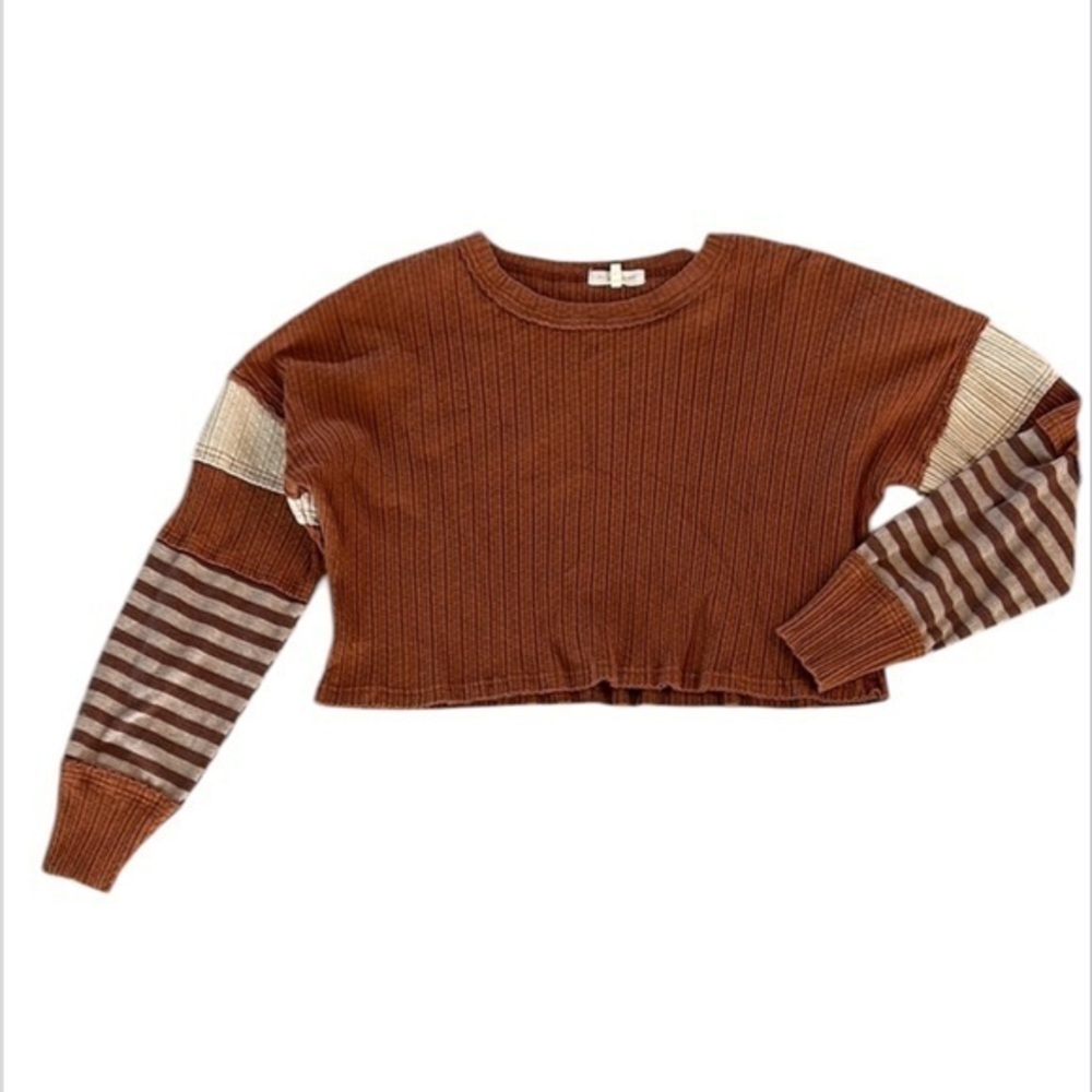 Gilded Intent BUCKLE long sleeve crop top size large